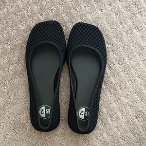 BZ Women's Black Mesh Loafers